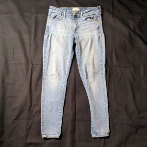 Abercrombie & Fitch Women's Blue Jeans Size 4S 27X29
